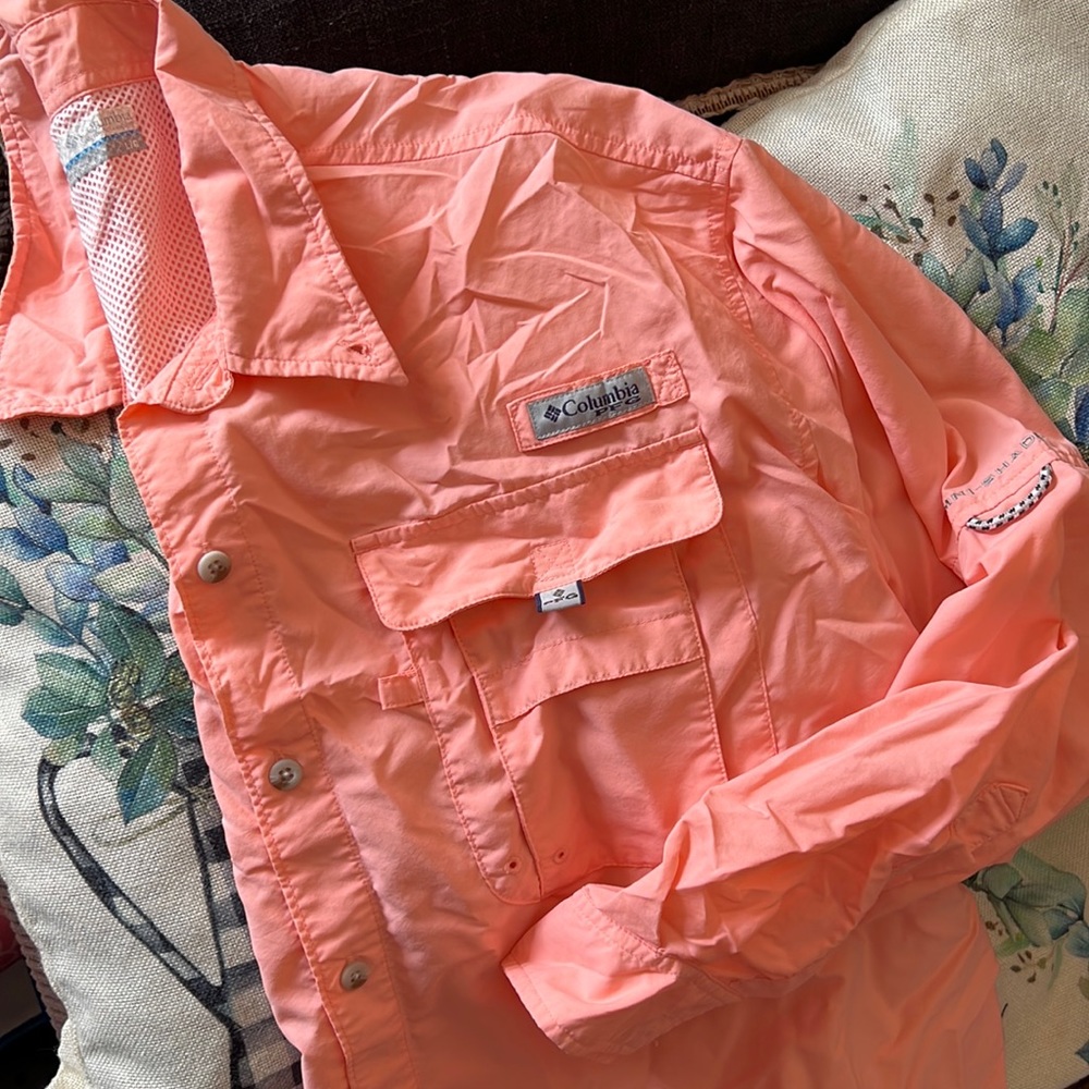 Columbia Men button down size Large